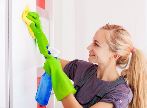 Professional mattress cleaning in a West Wickham bedroom